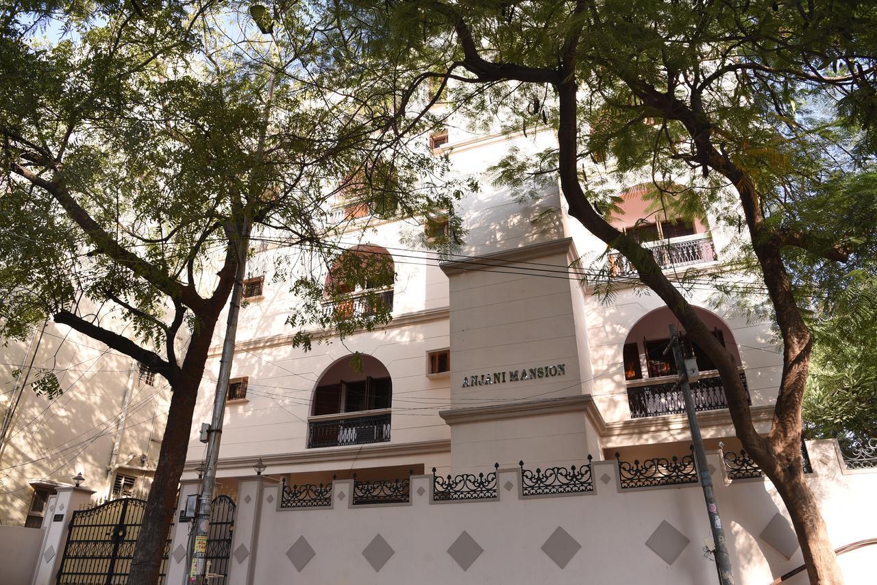 מלון היידראבד Anjani Mansion מראה חיצוני תמונה